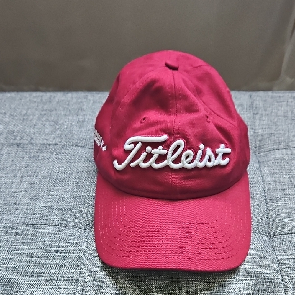 Titleist Red Hat Classic Logo Baseball Hat